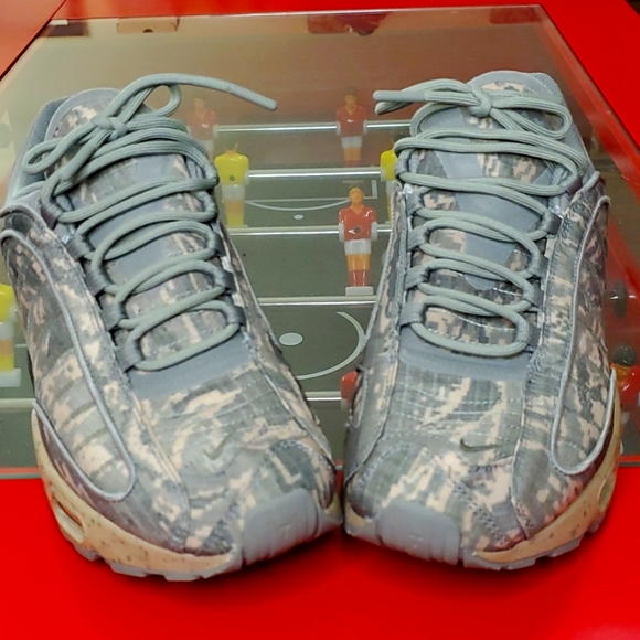 Air Max Tailwind 4 - Picture 3 of 11